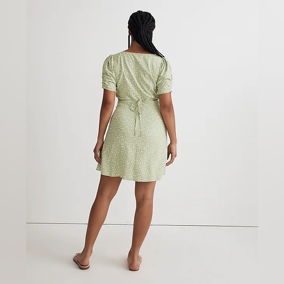 Madewell V-Neck Mini Dress 6 – Green Seedling Tie Back Button Front - Picture 4 of 12